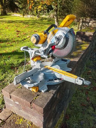 dewalt 10inch mitre saw