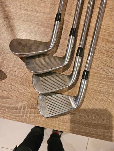 Set of golf clubs