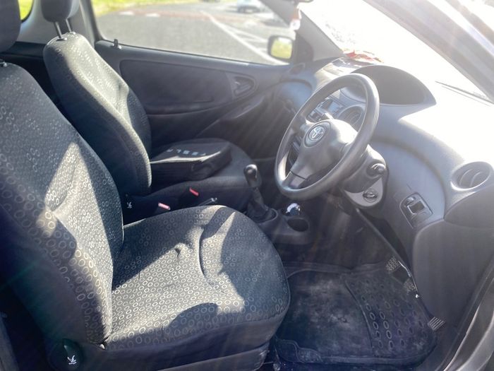 2005 Toyota Yaris