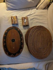 place mats, napkin rings and plate