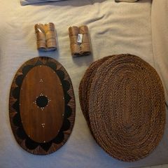 place mats, napkin rings and plate