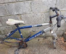 Raleigh bike frame for parts