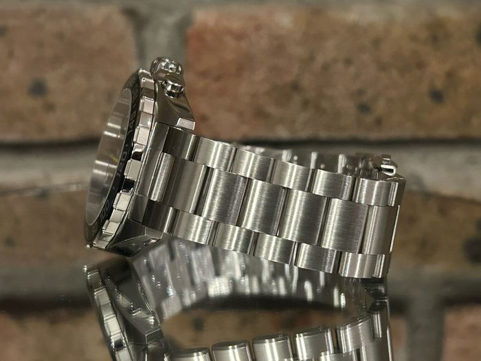 TAG Heuer Formula 1 Chrono - Mens Wristwatch