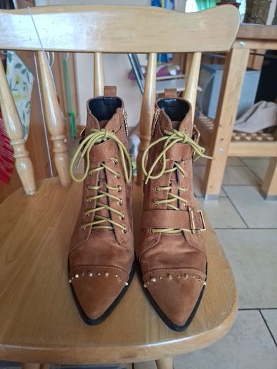 ankle boots by UNA HEALY
