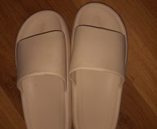 mens/womans slip on sandals size 10