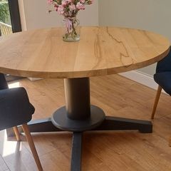solid Oak round table