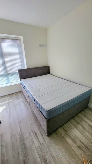 Double bed base and mattress