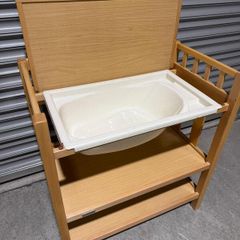 Baby changing table