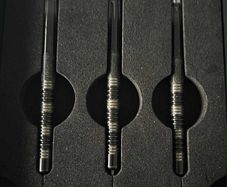 James wade 22g Nior darts