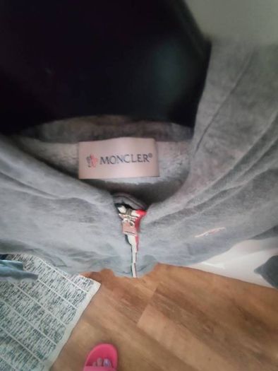 Moncler genuine boy's grey hoodie size 8A 130 cm Postage included