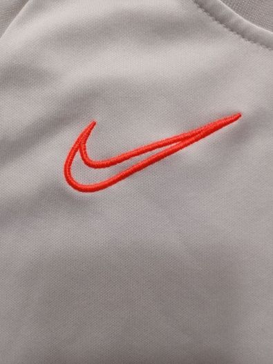 Nike T-shirt & Shorts Set (( Perfect Again 10-11yrs))