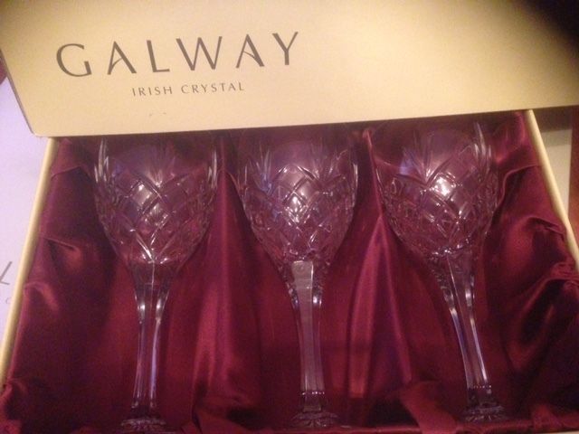 Set of 6 Crystal Wine Glasses ,