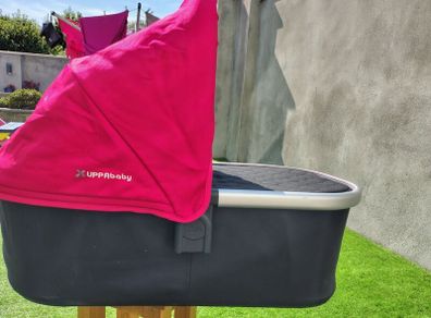UPPAbaby Vista 2015 Bassinet & wooden stand
