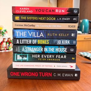 9 Books - Mainly thriller