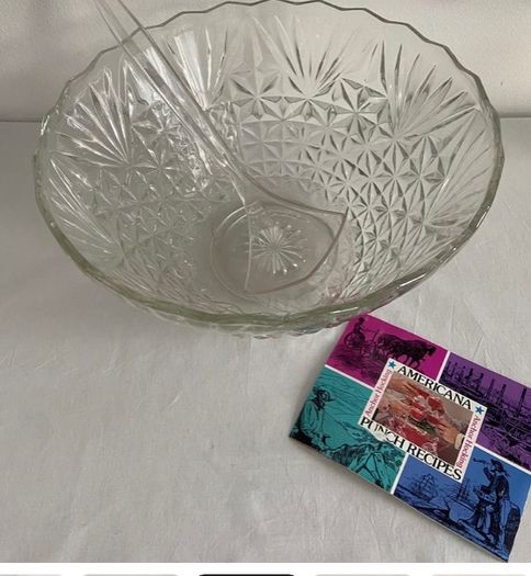 18 Piece Punch Set Arlington Design