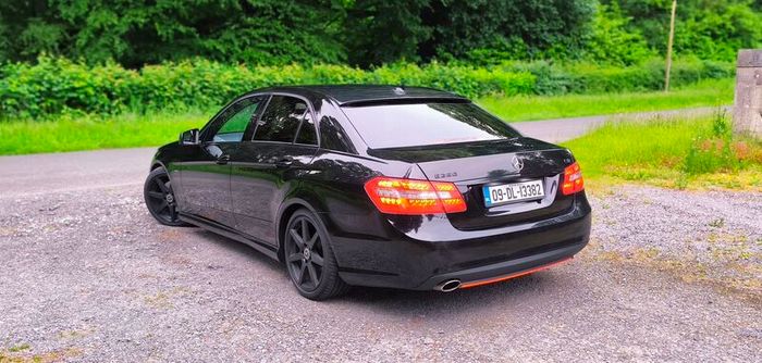 Mercedes E250 CDI - Bi-Turbo 204 HP, AMG line