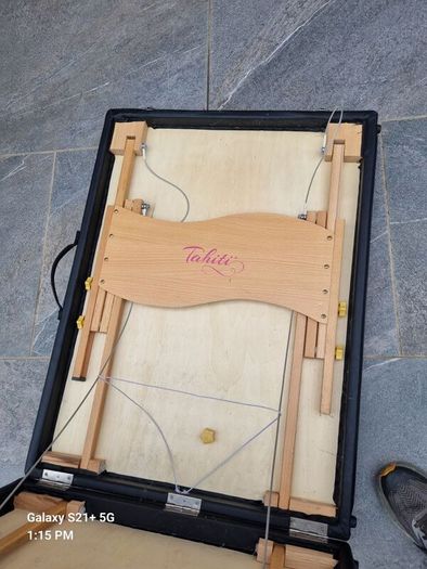 Portable massage /medical table