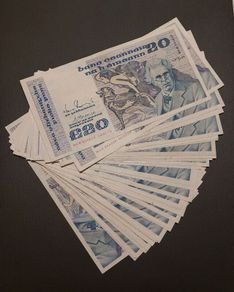Central Bank of Ireland  W.B Yeats  20 Pound Notes