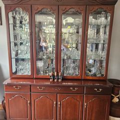 Display Cabinet (Mahogany)