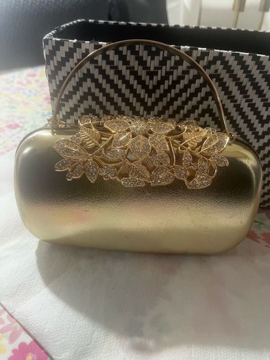 gold clutch