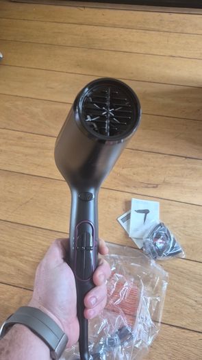 Philips DryCare ThermoProtect 2100W Hairdryer HP8230 Brand New in Box