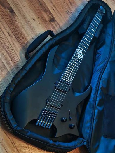 Solar H2.6C Headless Guitar Carbon Black (Delivery available)