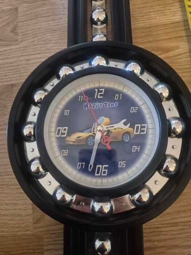 Large Clock Watch