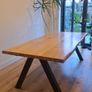 Oak dinning table Image 3