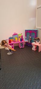 Barbie vanity table