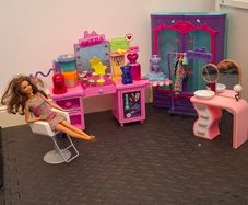 Barbie vanity table