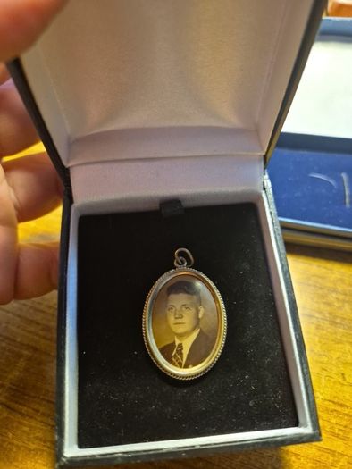 Antique Photo Locket with Engravement. WW1 Militaria