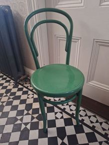 Cafe chair