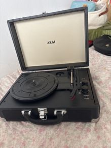 Broken record player