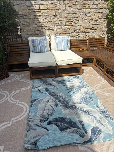 New 115cm x 170cm raised pile leaf tropical outdoor/indoor rug in distressed blue, grey and navy