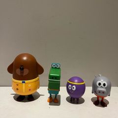 Hey Duggee figure bundle