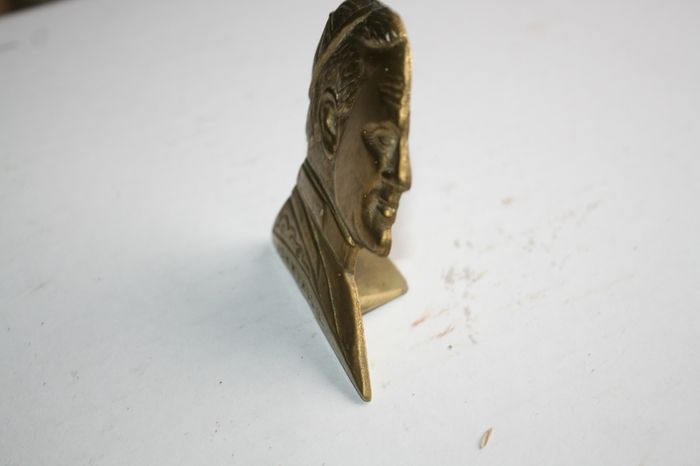 Vintage brass John Paul II H-3"