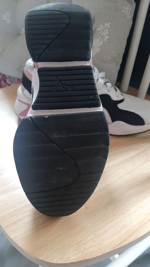 Puma runners....