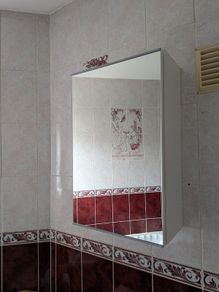 Bathroom cabinet
