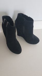 Woman's ankle boots