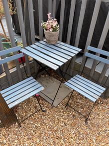 Free table and chairs