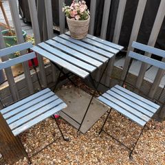 Free table and chairs