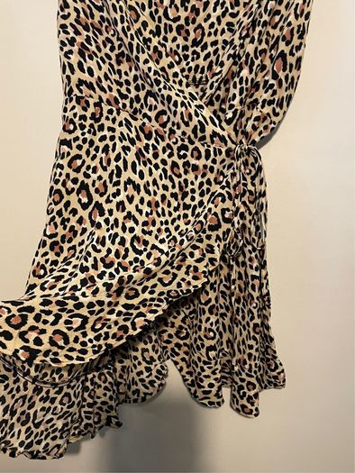 BERSHKA Leopard Frill Wrap Dress Size L!
