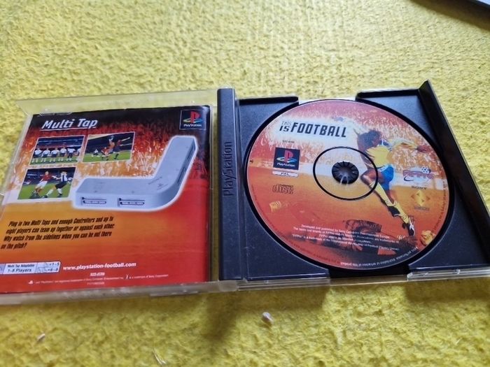This is football PlayStation1 Ps1 PlayStation2 Ps2 Games Original