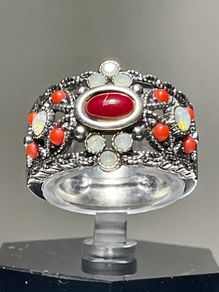 Sterling silver ring with corals and moonstone (Spain)