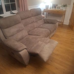 3-2-1 recliner Suite