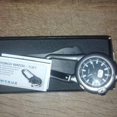 Carabina torch watch