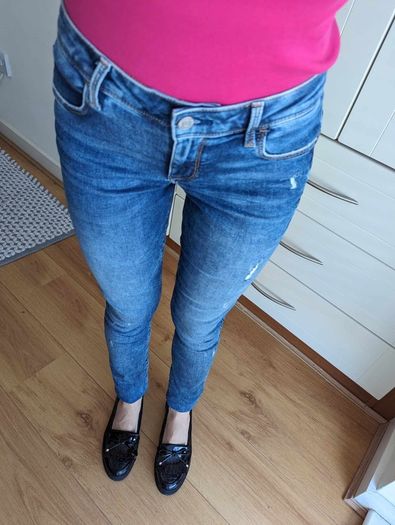 jeans women ,h&M  jeans with abrasions size S/M, Stretchy, very comfortable pants, leggings