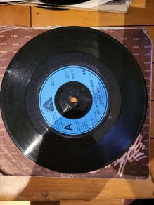 Jennifer Warnes The Feeling Comes Around Shot Through The Heart 7 inch
