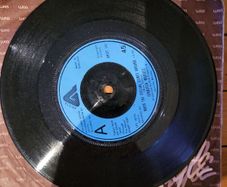 Jennifer Warnes The Feeling Comes Around Shot Through The Heart 7 inch