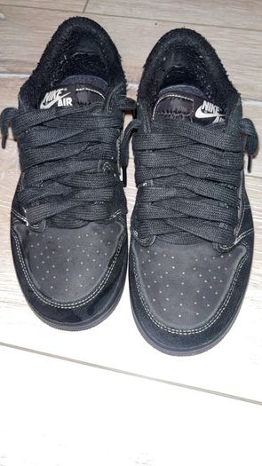 Travis Scott black shoes